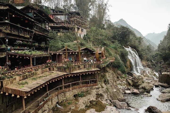 Sapa 2-Day Homestay Trek: Rice Terraces & Ethnic Villages from Sapa Town