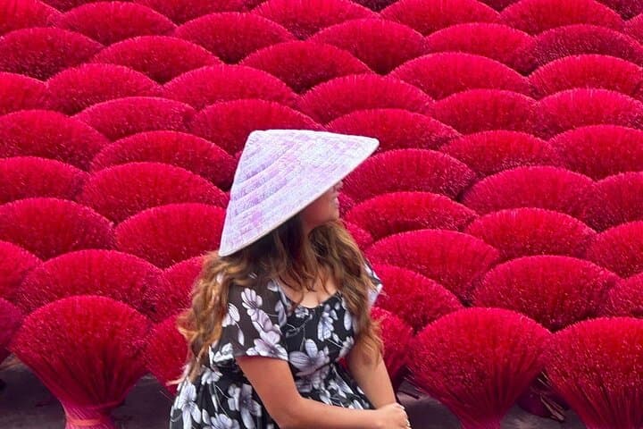 Hanoi Half-Day Immersion: Incense Village and Conical Hat Making photo 5
