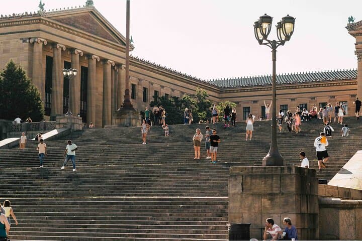 Philadelphia Highlights: History, Food & Pop Culture Walking Tour photo 4