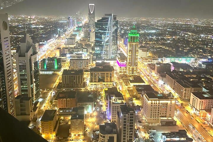Riyadh Private Day Tour: Custom 4x4 Adventures to Edge of the World & City Highlights photo 2