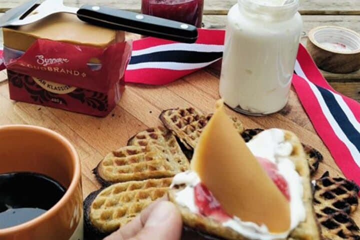 Oslo Forest Hike to Vettakollen: Fjord Views & Bonfire Waffle Experience photo 5