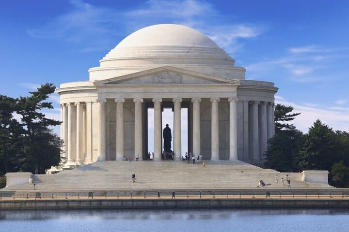 Private Washington DC City Tour: Monuments, Memorials & Neighborhoods photo 5
