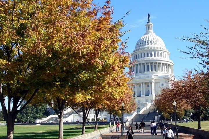 Private Transfer from Dulles Airport to Washington DC — Door-to-Door Ride photo 5