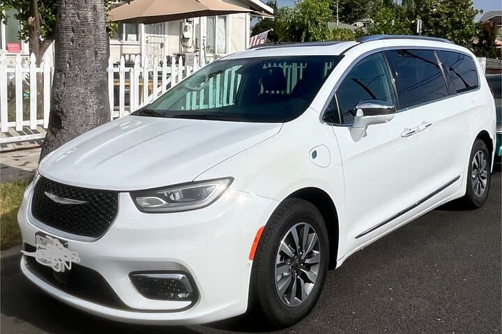 Private Transfer Between Anaheim Resort and Los Angeles — Stress-Free Airport & Hotel Transfers photo 4