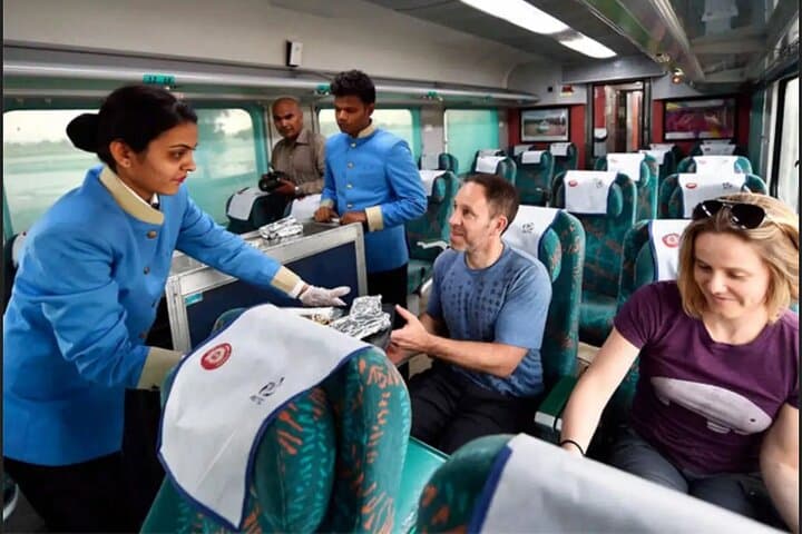 Gatimaan Express Taj Mahal Day Trip from Delhi: Fast-Track Agra by Train photo 1