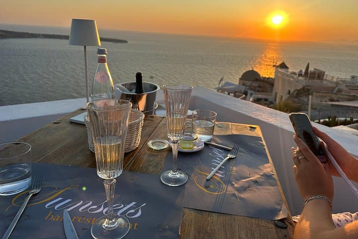 Santorini Personalized Tour: Oia, Perissa Black Sand & Mount Profitis Ilias photo 6