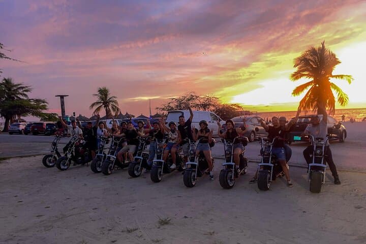 Aruba Sunset Electric Scooter Tour: California Lighthouse, Malmok & Beach Bars