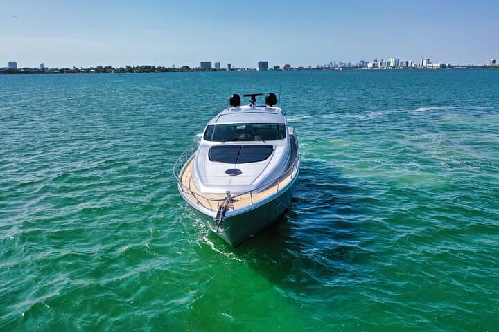 Private 62ft Pershing Yacht Charter in Biscayne Bay — Miami Luxury Cruise photo 2