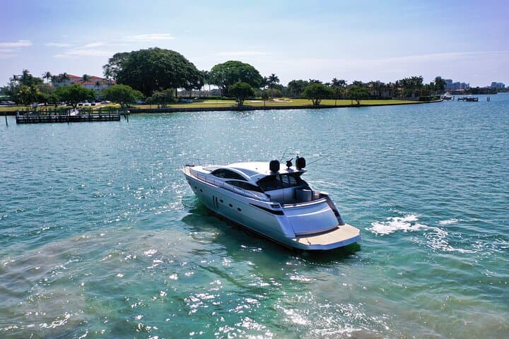Private 62ft Pershing Yacht Charter in Biscayne Bay — Miami Luxury Cruise photo 4