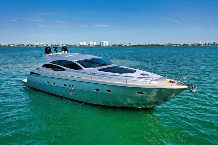 Private 62ft Pershing Yacht Charter in Biscayne Bay — Miami Luxury Cruise