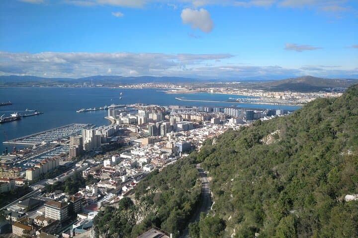 Private Gibraltar Rock Tour: Monkeys, Caves & Skywalk from Cádiz photo 2