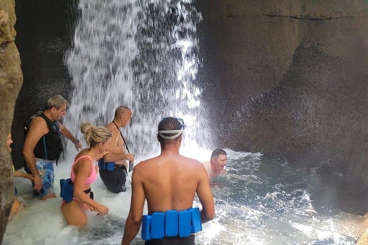 Roseau Rainforest Adventure: Trafalgar Falls & Titou Gorge Swimming Tour photo 3