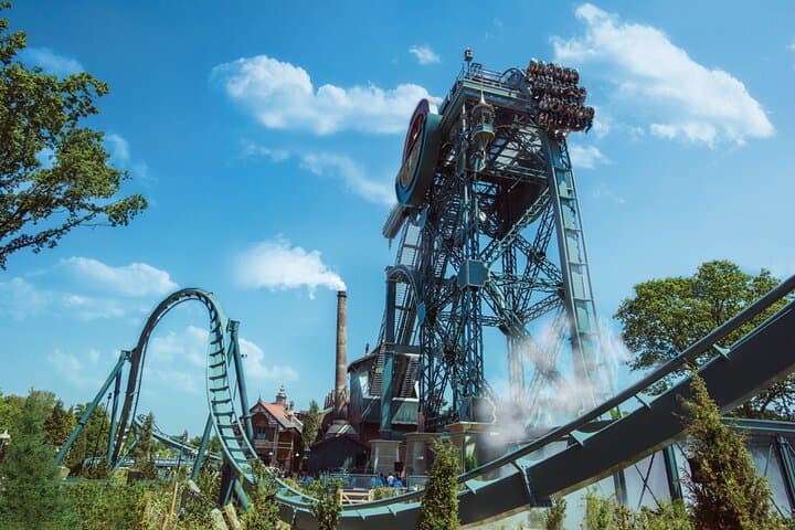 Day Trip to Efteling Theme Park — Skip-the-Line Bus Transfer from Amsterdam