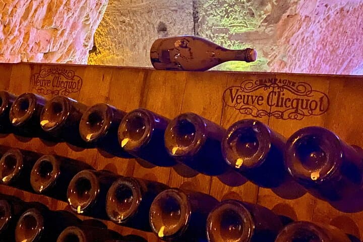 VIP Dom Pérignon & Veuve Clicquot Tastings with Michelin Lunch from Paris photo 6
