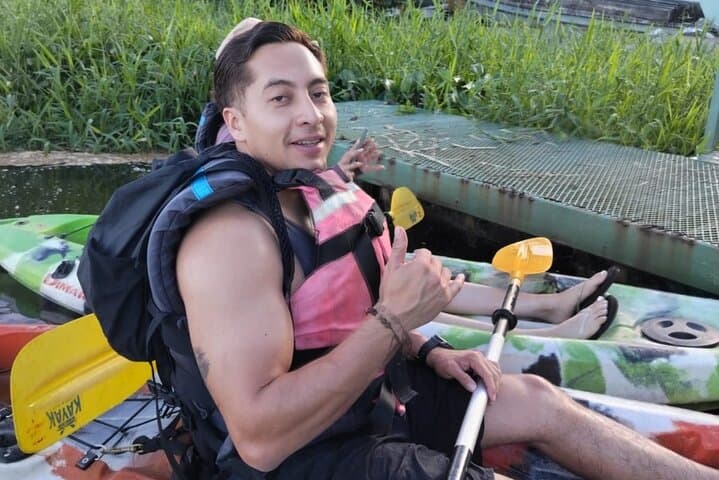 Paddle the Tortuguero Canals: Kayak Wildlife Tour in Costa Rica photo 4