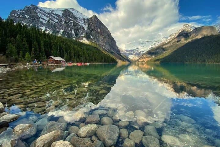 Banff to Moraine Lake and Lake Louise Sightseeing Shuttle photo 3