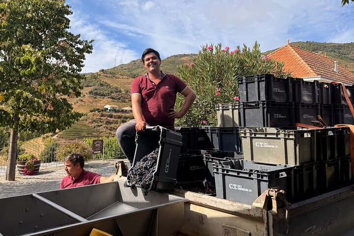 Private Douro 4x4 Adventure: Wine Tasting, Riverside Lunch & Pinhão Boat Tour photo 6