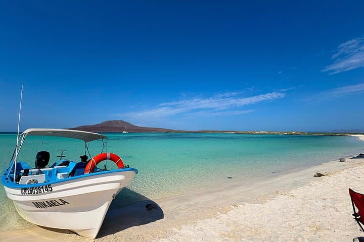 South Carmen & Danzante Snorkel and Picnic — Bahia de Loreto Day Tour photo 2