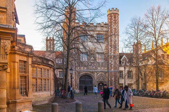 Cambridge Ghosts Self-Guided Audio Walking Tour with EMF Reader photo 5