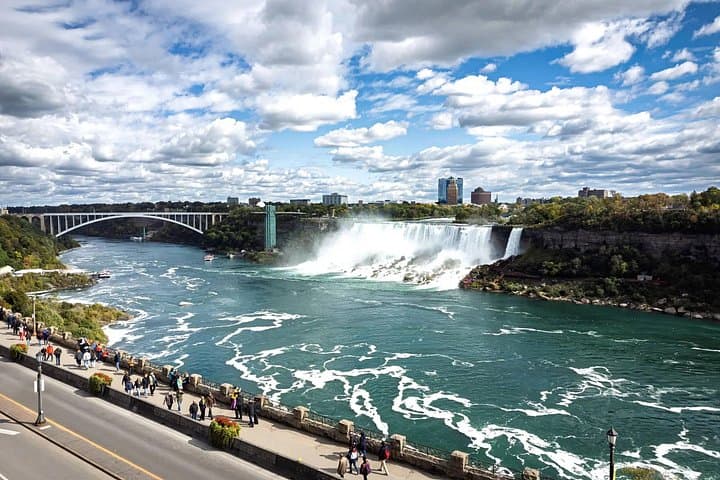 Niagara Falls Private Day Tour from the GTA — Hornblower Cruise & Niagara Parkway photo 4