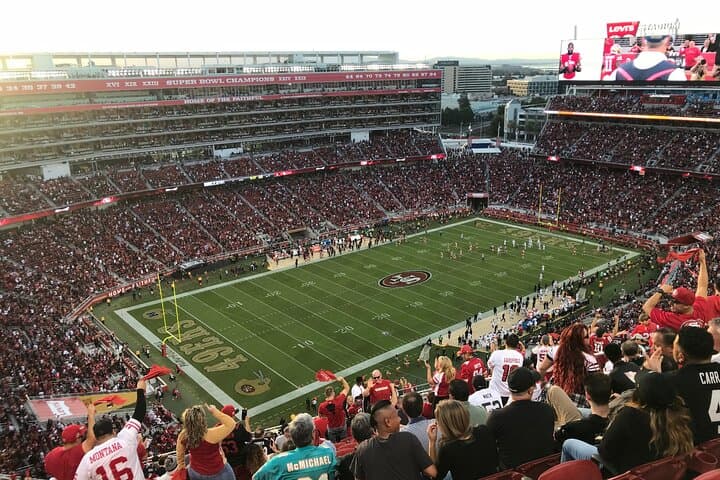 Experience a San Francisco 49ers Game at Levi's Stadium: Tips for First-Time Fans