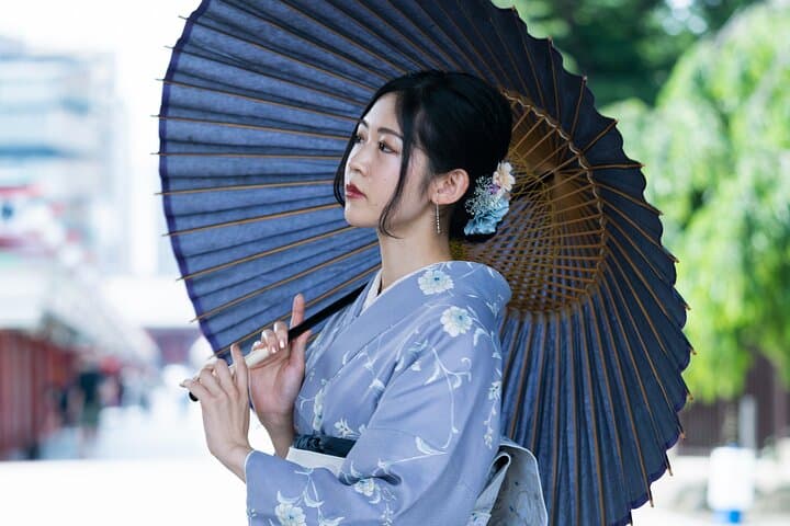 Tokyo Cinematic Photo and Video Adventure — 1-Hour Asakusa Film & Photo Tour photo 4