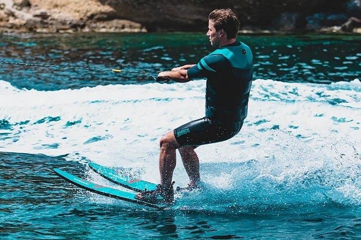 Red Sea Water Skiing in Hurghada: Speedboat Rides, Coral Views & Quick Transfers photo 4