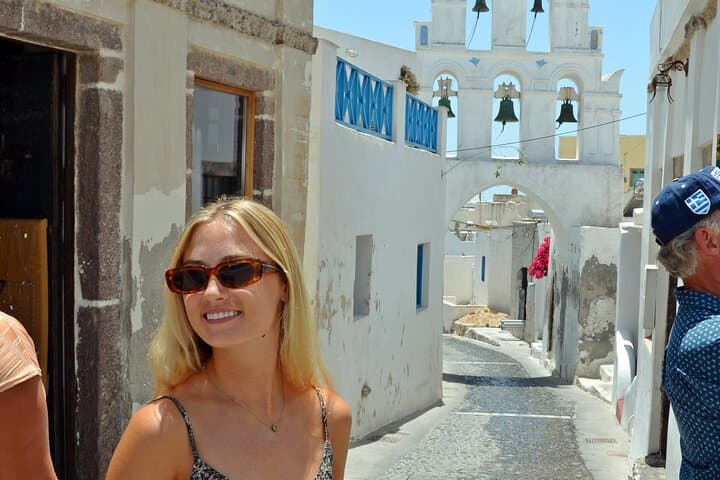 Santorini Highlights Small-Group Tour: Oia, Akrotiri & Wine Tasting photo 4