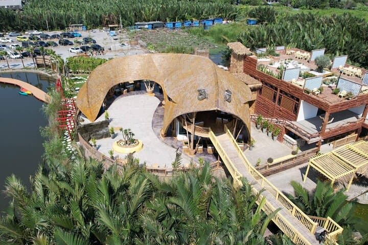 Bangkok Full-Day: Jurassic World Experience, Lizard Cafe & River Club photo 3