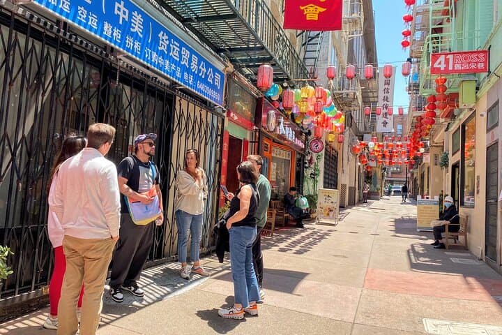 San Francisco Mission District Food Tour: Authentic Eats, Murals & History photo 6
