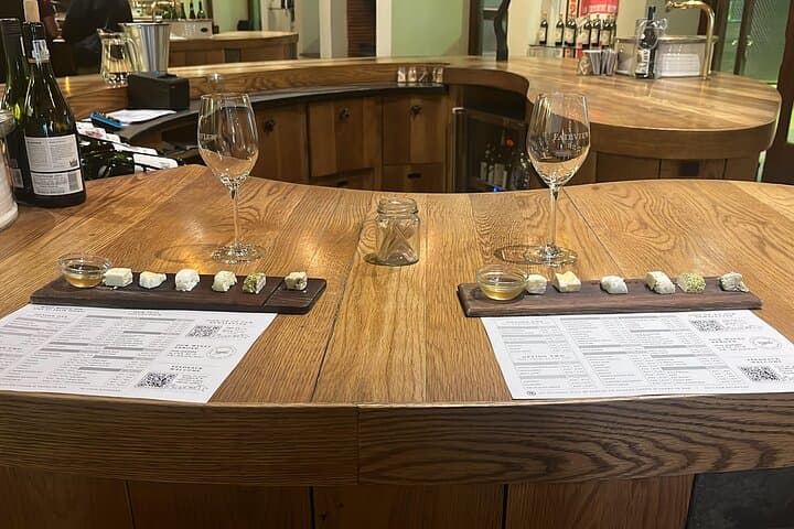 Aquila Big 5 Safari and Fairview Wine Tasting: Day Trip from Cape Town photo 3