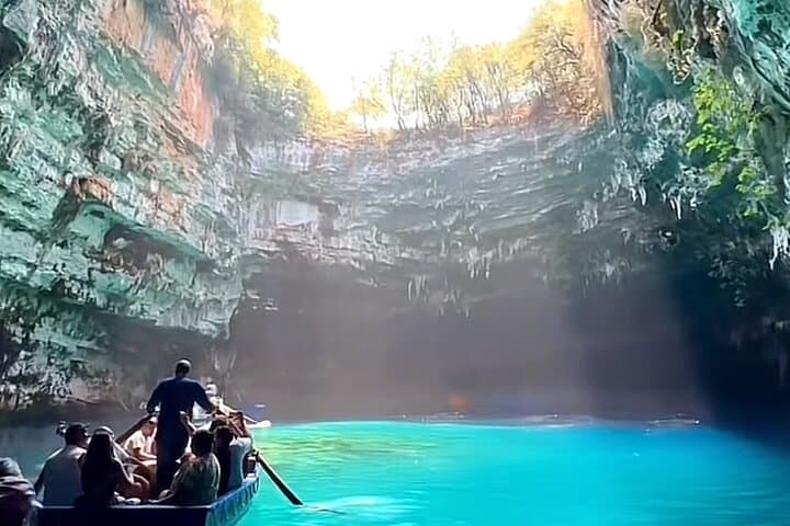 Kefalonia Shore Excursion — Melissani Lake, Drogarati Cave & Myrtos Beach (Half-Day) photo 4