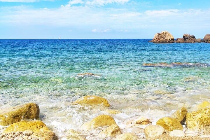 Ibiza Hidden Beaches Tour: Secret North Coast, Graffiti Cliffs & Benirràs Sunset