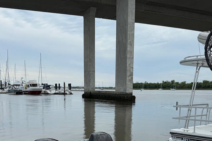 Private Luxury Sunset Boat Tour in Charleston Harbor — Intimate Evening Cruise photo 4