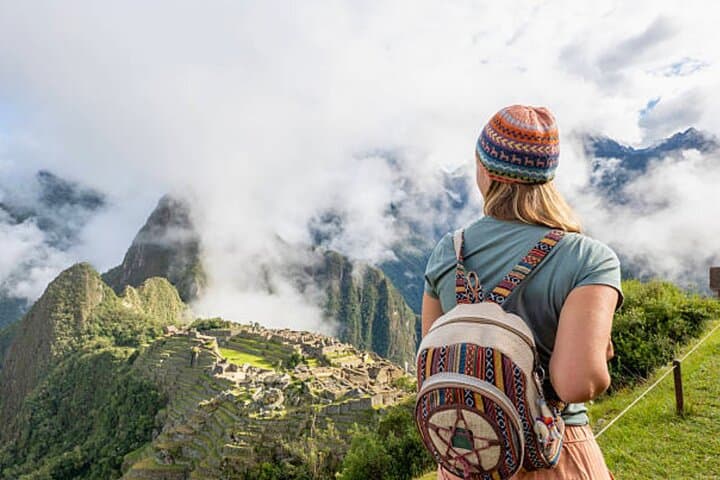 Sacred Valley to Machu Picchu in 2 Days: Complete Short-Trip Guide