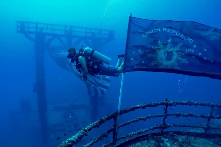 Exploring the USNS General Hoyt S. Vandenberg: Advanced Wreck Diving in Key West photo 3