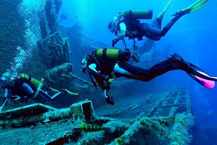 Scuba Diving Around the Riviera Maya Reefs from Puerto Aventuras photo 2