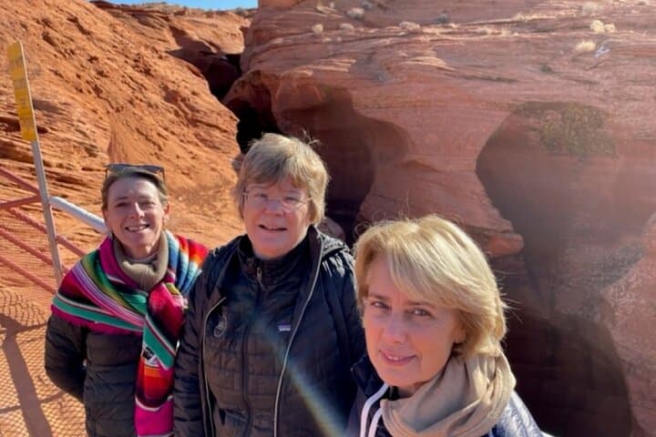 Lower Antelope Canyon and Horseshoe Bend Day Tour from Page, AZ photo 4