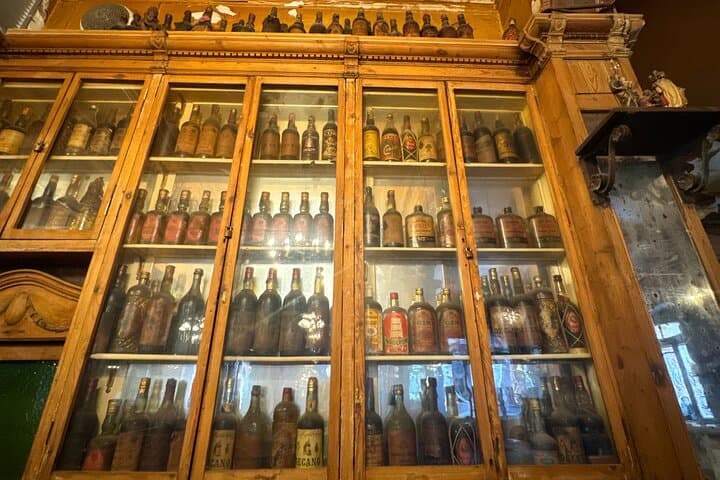 Barcelona Gothic Quarter Legends Tour — Vermouth, Absinthe & Candy Tasting photo 2