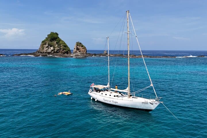 Sail Pegasus: Private Yacht Charter from Playa Flamingo to Las Catalinas photo 1
