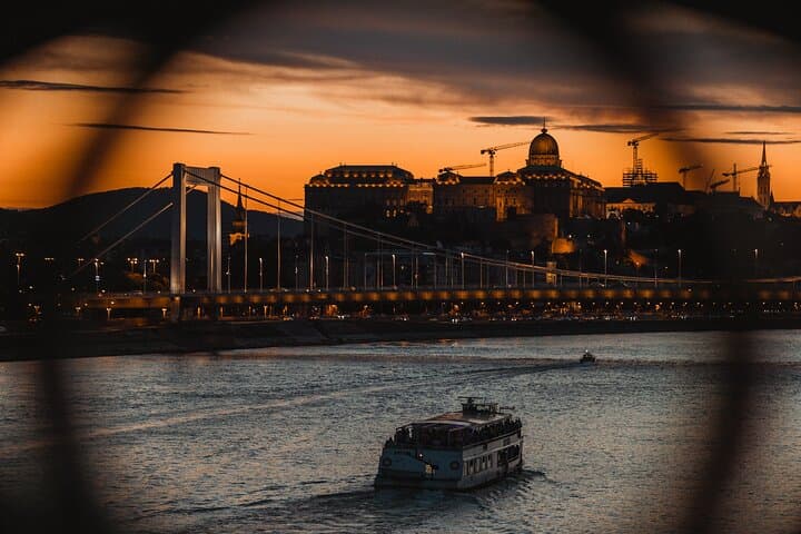 Budapest Evening Sightseeing Cruise: Danube Lights & Iconic Sights photo 3