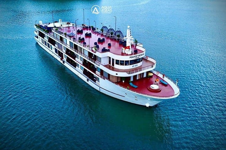 Lan Ha & Ha Long Bay 2-Day Luxury Cruise with Balcony and Bathtub photo 4