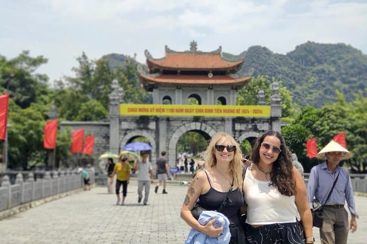 Hoa Lu, Trang An & Mua Cave: Full-Day Luxury Tour from Hanoi photo 3