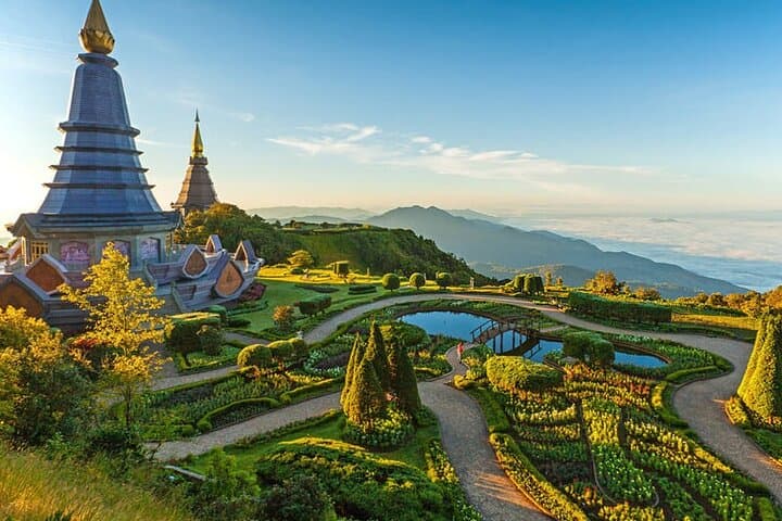 Doi Inthanon Day Trek: Twin Pagodas, Kew Mae Pan & Wachirathan Waterfall photo 3