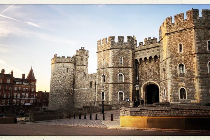 Private Stonehenge and Windsor Tour — Full-Day Historic England Excursion photo 5