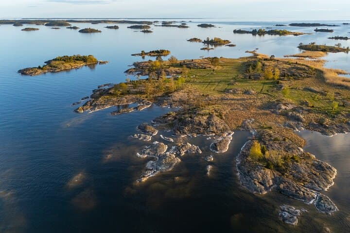 Private Guided Boat Tour on Lake Vänern — Lurö Archipelago & Birdwatching