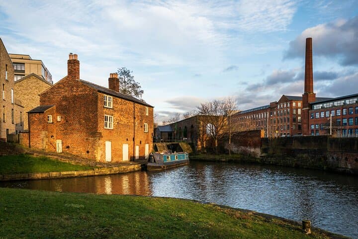 Private Manchester Self-Guided Tour: Explore the City Centre at Your Pace