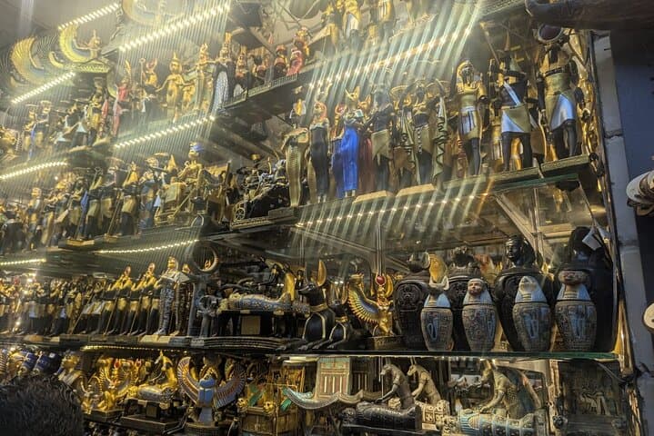 Khan El Khalili Private Guided Shopping Tour with Lunch — Cairo Bazaar Experience photo 2