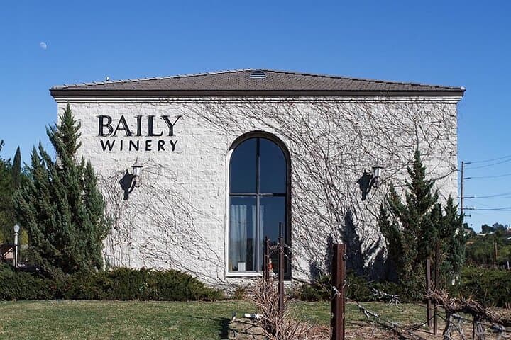 Temecula Saturday Legacy Wineries Intimate Tour: Vineyard Walks, Lunch & Chocolate Pairings photo 6