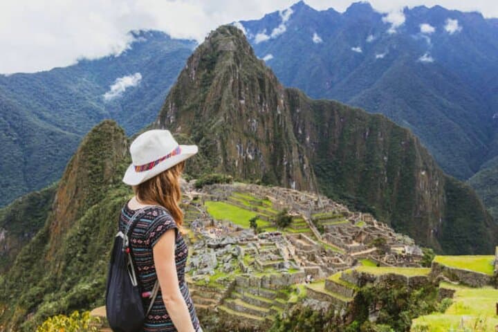 Machu Picchu Full-Day Guided Experience from Cusco: Train, Terraces & Temples